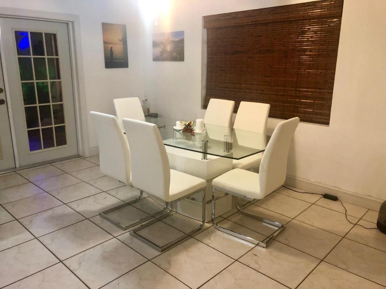 Appartement Friendly Family House à Doral Extérieur photo
